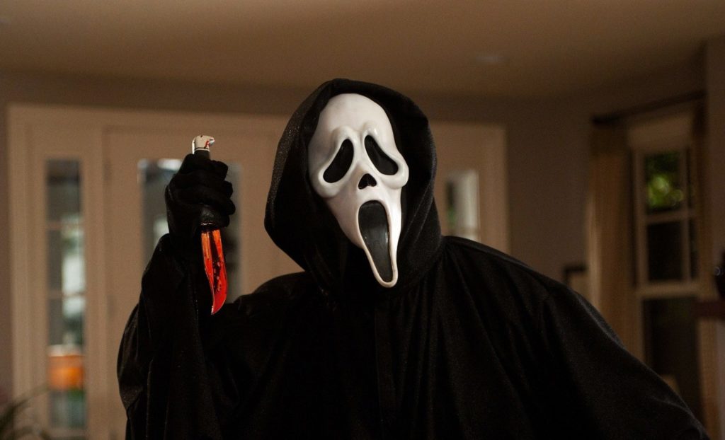 Sát nhân Ghostface trong phim Scream