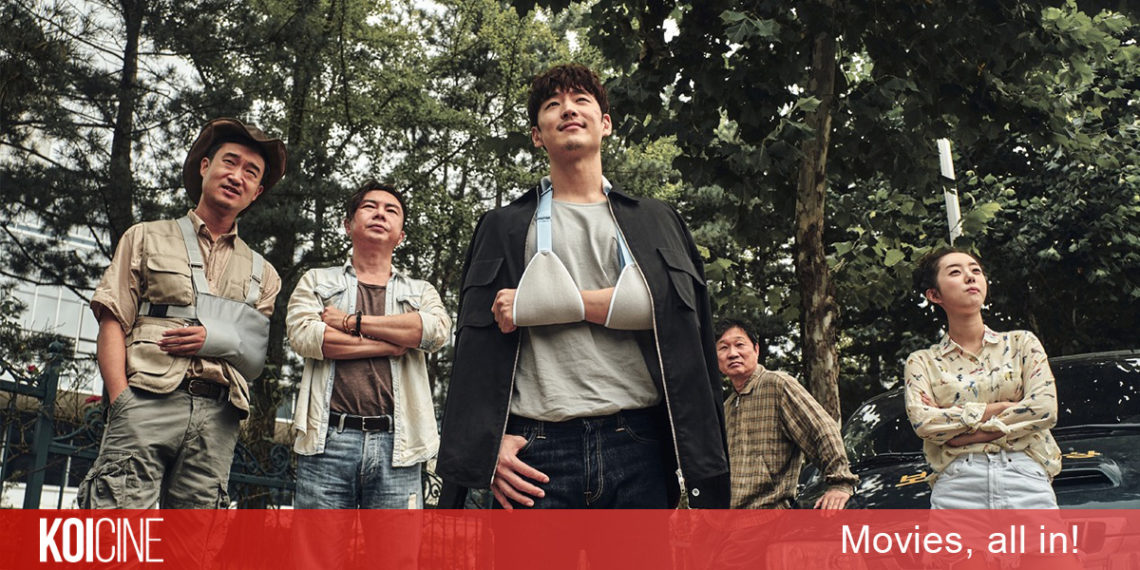 ‘Kẻ Săn Mộ’ nỗ lực làm giàu hài hước của biệt đội đào mộ