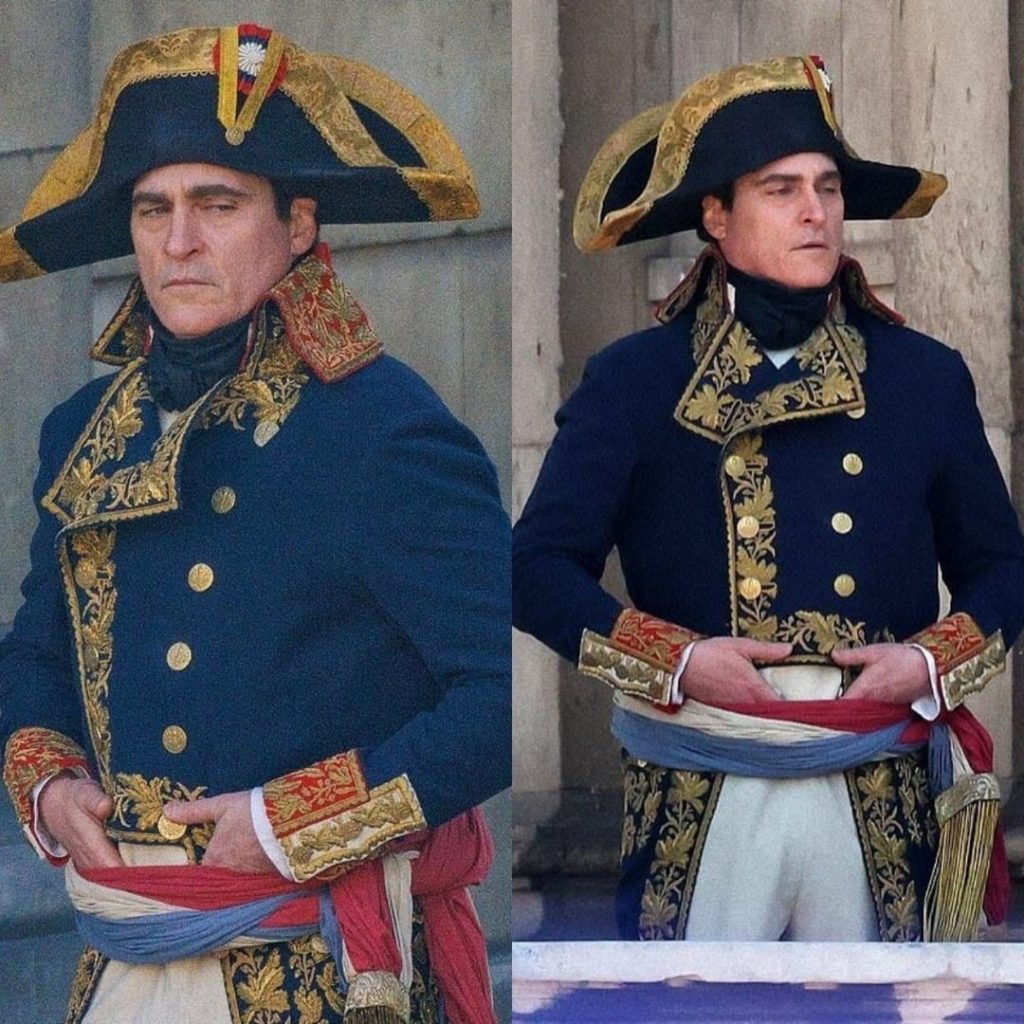 Joaquin Phoenix trong hình dạng của Napoléon