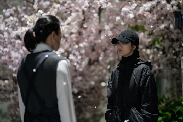 Song Hye Kyo trong Vinh Quang Trong Thù Hận