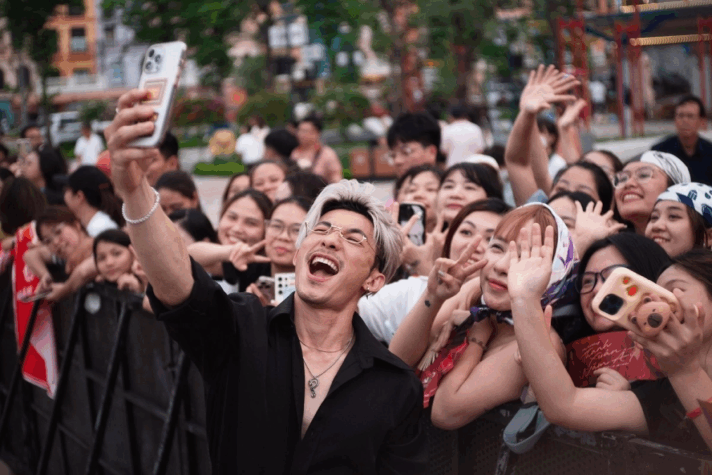 Liên Bỉnh Phát tham gia Anh trai vượt ngàn chông gai