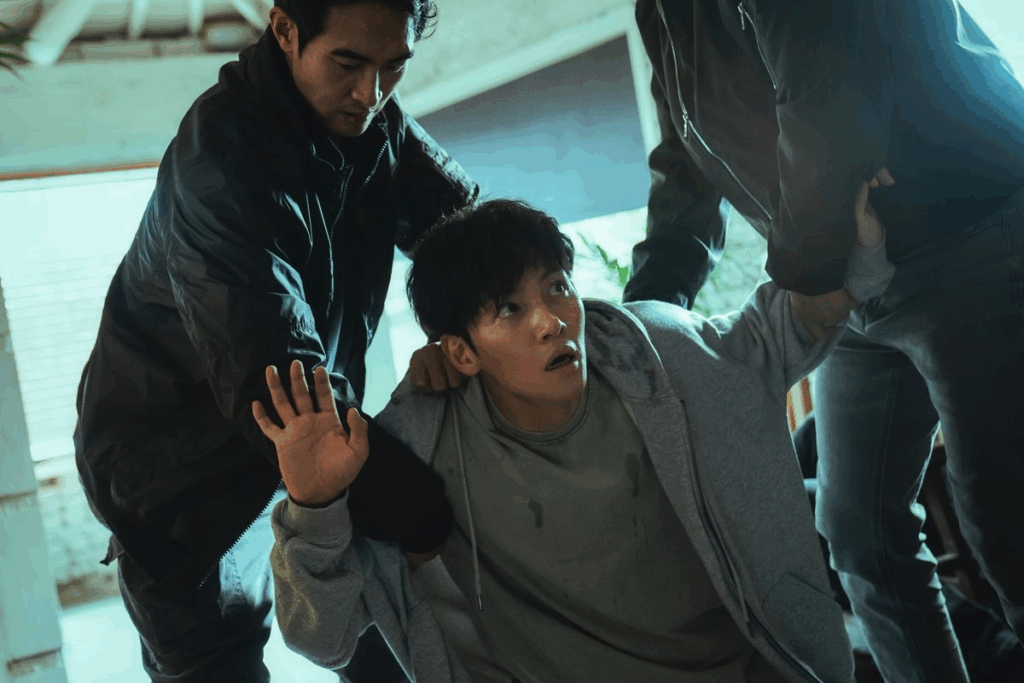 Kwon Yoo bị bắt Fabricated City